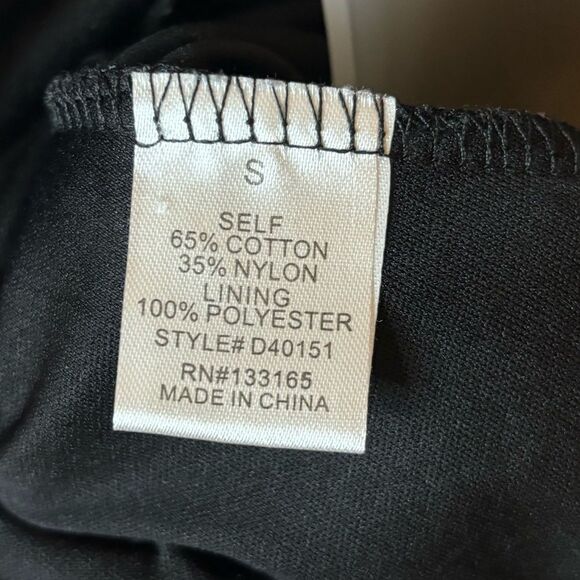 Miami Black Lace Short Sleeve Romper Size Small - Picture 6 of 11